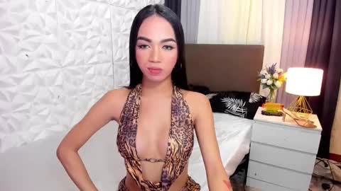 Snapshot of asianhugecockkim chatting on 01/09/25, 09:37 KIM online show from 01/09/25, 09:37