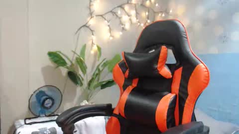 AMARA online show from 01/16/26, 01:04