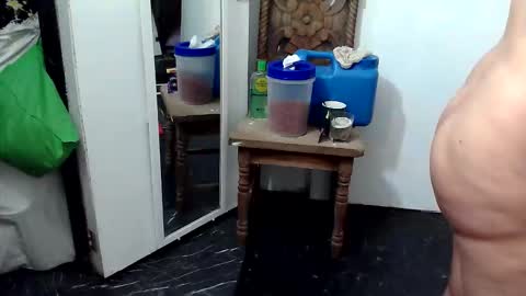 Snapshot of asianladyboy888 chatting on 09/18/25, 05:48 asianladyboy888 online show from 09/18/25, 05:48