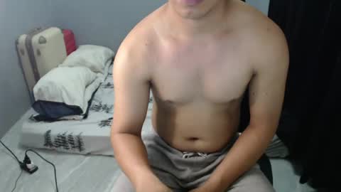 Snapshot of asianlatinoboy chatting on 07/28/26, 08:52 Josh online show from 07/28/26, 08:52