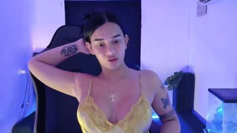 Snapshot of asianmarkxxx69 chatting on 12/02/25, 09:25 Mark online show from 12/02/25, 09:25