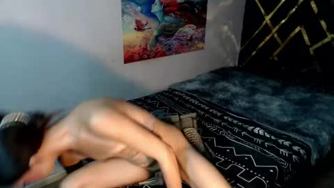 Snapshot of asianpetitehugecock chatting on 05/25/26, 01:22 AGATHA online show from 05/25/26, 01:22