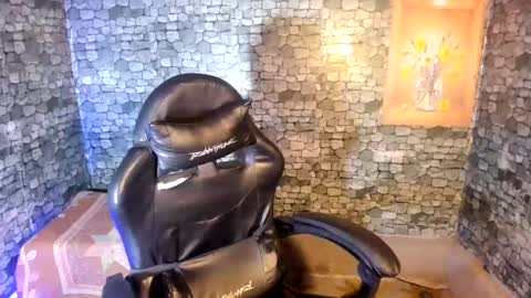 mark online show from 05/24/26, 01:27