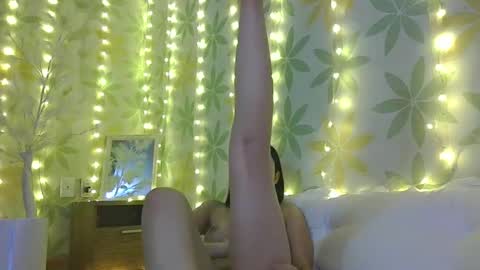 Snapshot of asianshiny chatting on 01/10/25, 05:58 Alice online show from 01/10/25, 05:58