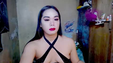 Snapshot of asiansofhia chatting on 11/02/25, 01:24 Sofhia online show from 11/02/25, 01:24