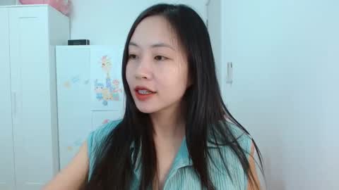 Snapshot of asiantabbyx chatting on 02/19/25, 02:23 Tabby online show from 02/19/25, 02:23