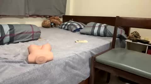 Snapshot of asianthai chatting on 11/12/25, 10:04 asianthai online show from 11/12/25, 10:04