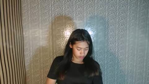 kisses online show from 04/19/26, 06:10