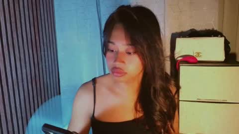kisses online show from 06/15/26, 04:53