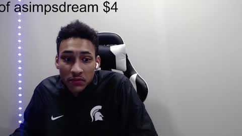 Snapshot of asimpsdream chatting on 02/13/25, 12:35 asimpsdream online show from 02/13/25, 12:35