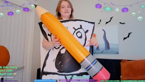 Snapshot of asiri_ocean chatting on 10/25/25, 03:03 Asiri pronounced Ah-siri Please no nicknames 3 online show from 10/25/25, 03:03