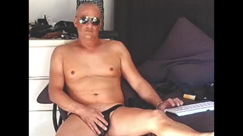 askil8802 online show from 04/20/26, 05:54