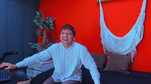 ASLY online show from 04/15/26, 09:49