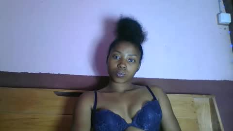 asmiraa online show from 02/20/26, 07:36