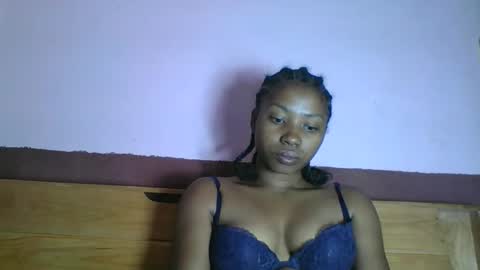 asmiraa online show from 04/11/26, 03:27