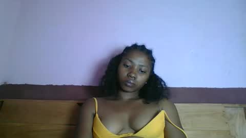 asmiraa online show from 04/13/26, 10:59