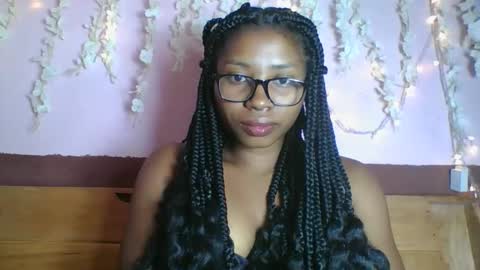 asmiraa online show from 05/11/26, 07:00