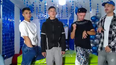 THOMAS AND DAMIAND online show from 02/11/25, 12:17