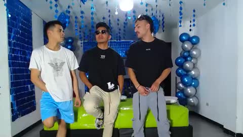 THOMAS AND DAMIAND online show from 02/15/25, 12:15