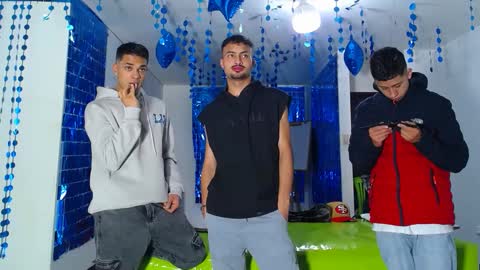 THOMAS AND DAMIAND online show from 03/02/25, 12:09