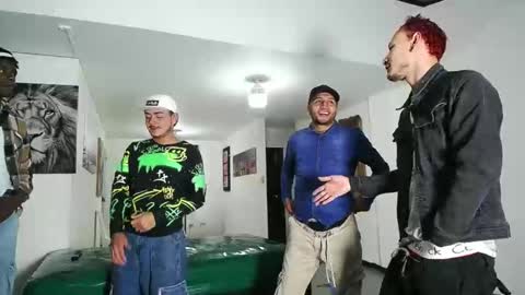 THOMAS AND DAMIAND online show from 09/20/25, 06:20