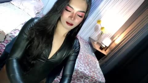 Snapshot of asmodeus_daughter chatting on 02/16/25, 05:48 Margaux Miller online show from 02/16/25, 05:48