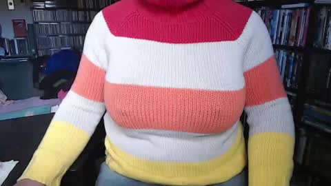 Aspen Vale online show from 10/26/25, 07:42