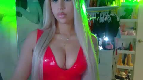 Snapshot of aspenmadden chatting on 02/25/25, 09:46 iwantaspen online show from 02/25/25, 09:46