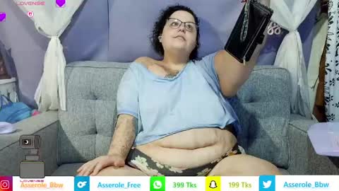 Snapshot of asserolee chatting on 05/30/26, 02:14 Cassie online show from 05/30/26, 02:14