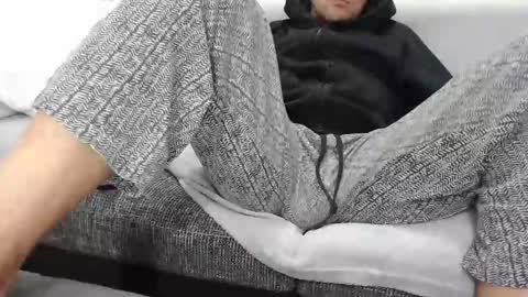 Snapshot of asshunnter chatting on 01/11/25, 05:07 MARCO online show from 01/11/25, 05:07