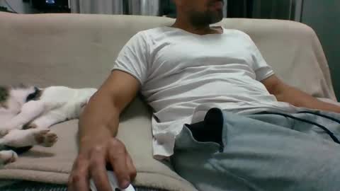 Snapshot of asshunnter chatting on 10/28/25, 05:15 MARCO online show from 10/28/25, 05:15