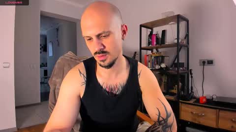 asshunter4k online show from 10/30/25, 09:22