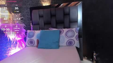 Snapshot of assia_roos chatting on 02/24/26, 10:35 Nahomi online show from 02/24/26, 10:35