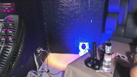 Snapshot of assia_roos chatting on 04/01/26, 01:41 Nahomi online show from 04/01/26, 01:41