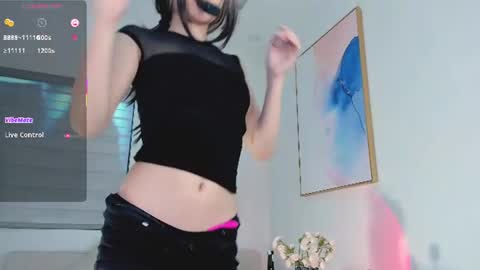 Snapshot of assuri_love chatting on 07/11/26, 01:52 Assuri online show from 07/11/26, 01:52