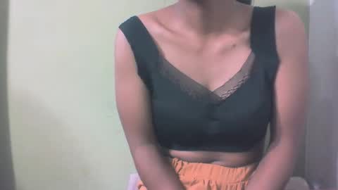 Snapshot of asterina01 chatting on 11/15/25, 03:26 asterina01 online show from 11/15/25, 03:26