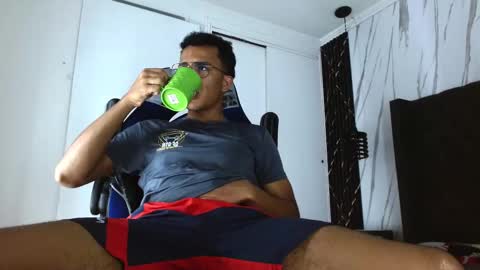 Aston  online show from 11/13/25, 04:00