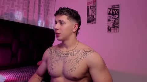 astonhills online show from 10/01/25, 09:54