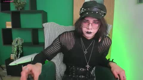 Snapshot of astortepes chatting on 10/30/25, 10:49 A S T O R online show from 10/30/25, 10:49