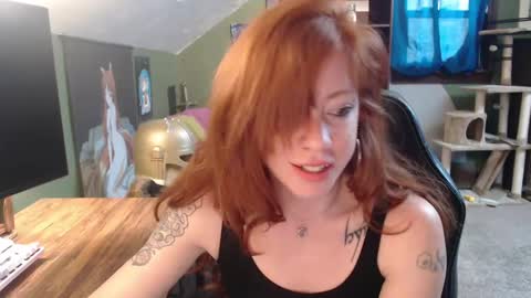 Snapshot of astraeasiren chatting on 01/03/25, 06:46 AstraeaSiren online show from 01/03/25, 06:46