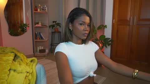 Astrea online show from 01/18/26, 02:37