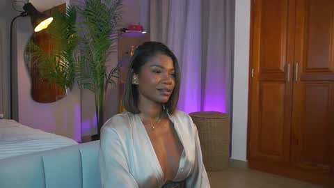 Astrea online show from 02/09/26, 03:21