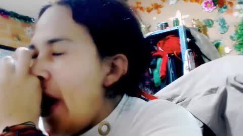 astrid_hauser66 online show from 12/17/25, 04:51