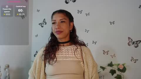 Snapshot of astrid_miller_1 chatting on 05/27/26, 06:21 Astrid online show from 05/27/26, 06:21