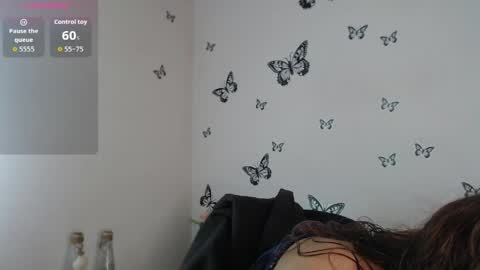 Snapshot of astrid_miller_1 chatting on 06/05/26, 02:56 Astrid online show from 06/05/26, 02:56