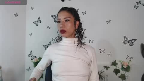 Snapshot of astrid_miller_1 chatting on 06/09/26, 09:04 Astrid online show from 06/09/26, 09:04
