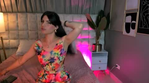 Snapshot of astrid_velle chatting on 04/21/26, 02:15 astrid_velle online show from 04/21/26, 02:15