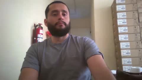 Snapshot of astro_boy_01 chatting on 09/17/25, 09:16 astro_boy_01 online show from 09/17/25, 09:16