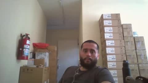 Snapshot of astro_boy_01 chatting on 01/05/26, 09:18 astro_boy_01 online show from 01/05/26, 09:18