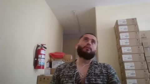 Snapshot of astro_boy_01 chatting on 02/05/26, 09:19 astro_boy_01 online show from 02/05/26, 09:19